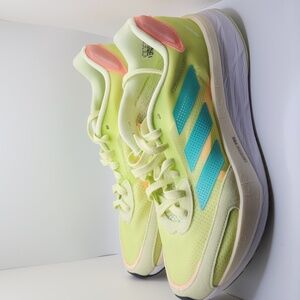 Adidas lightstrike PRO women's shoes size 8